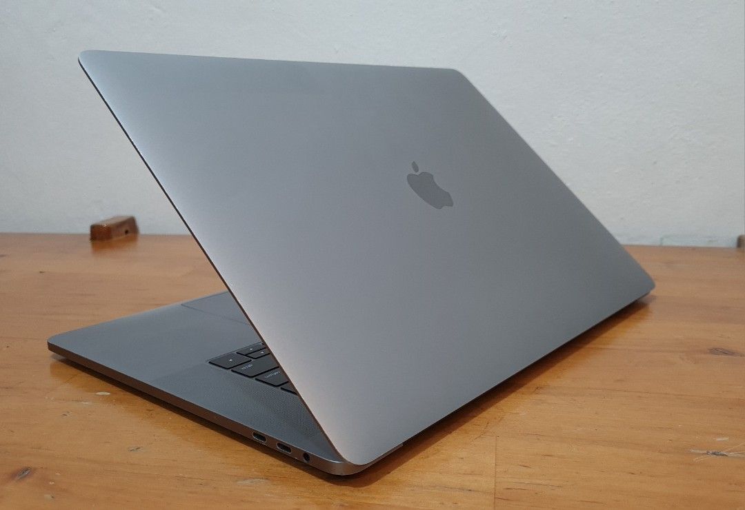 Apple Macbook Pro Touch bar|Dual Graphics 15.4 2k Resolution (Category: Laptops & Notebooks) located in Paranaque City. Submitted by russelllabitag08301988 (Listing ID 1361413289, Image 3). Description: APPLE MACBOOK PRO A1707|Dual Graphics||Macos Monterey|TouchBar|Bcklit Keyboard| 15.4inch (2880×10800) Retina. Condition: Secondhand Presentable. Intel Core i7-Quad Core 2.8Ghz (Late 2017) 16Gb Ram| 256Gb M.2 SSD Intel HD Graphics 630| 2Gb Radeon P