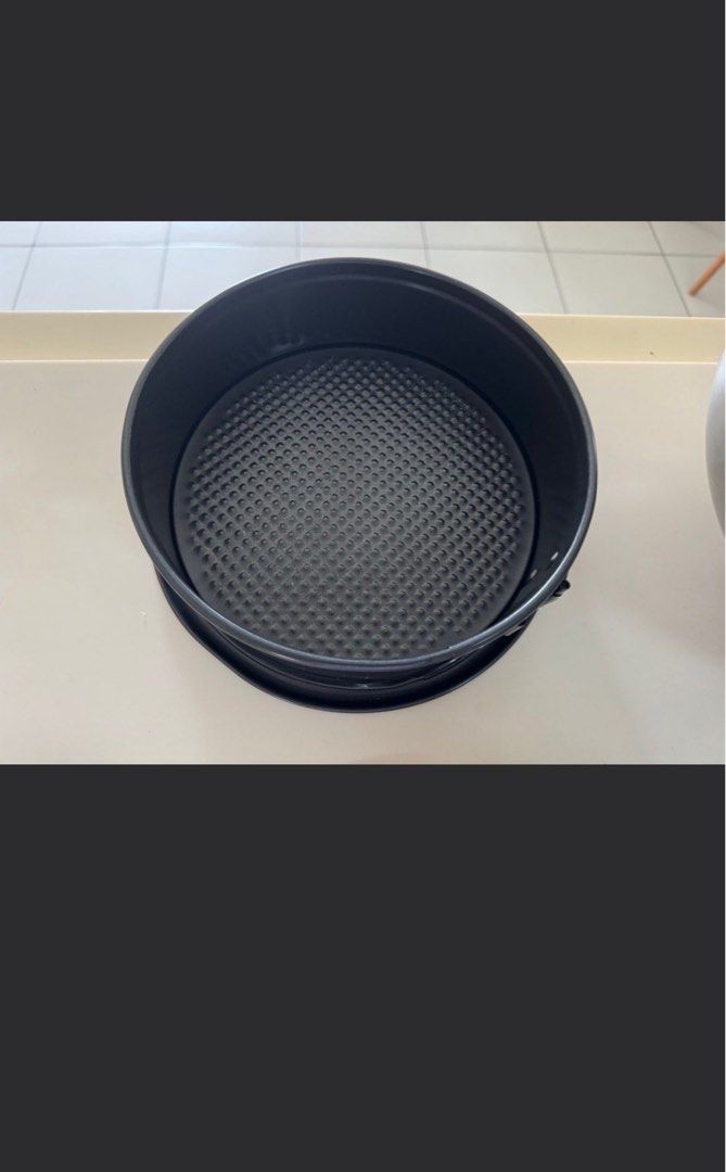 Bakeware in good condition65074094179459112