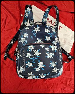 (Category: ) located in . Submitted by bagluxers_haven (Listing ID 1361487285, Image 1). Description: .