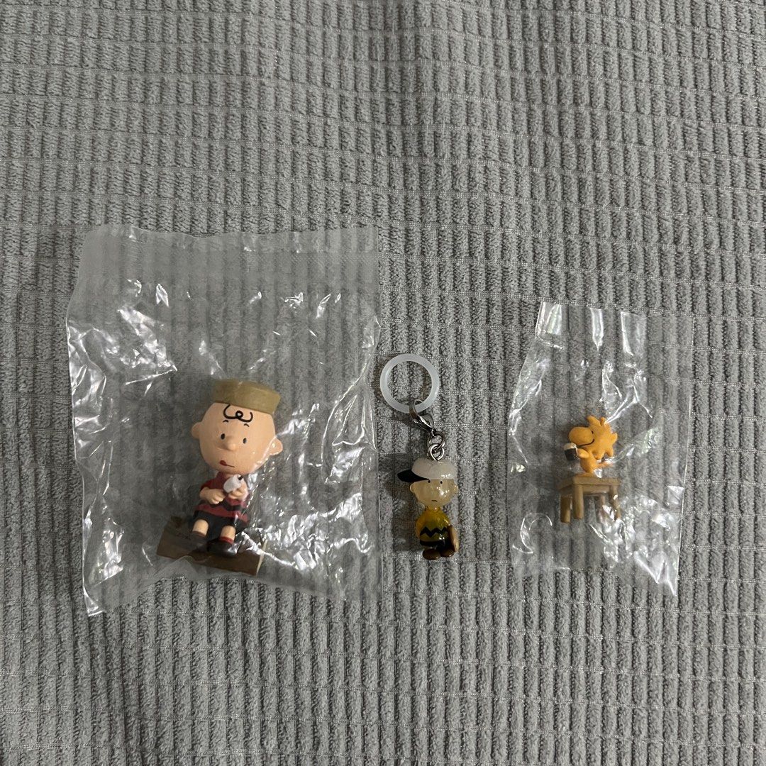 Bandai Gashapon Snoopy (random) (Category: Designer & Blind Box Toys) located in Rizal. Submitted by tnrox98 (Listing ID 1361435510, Image 1). Description: price for 3 pcs. 100% legit.