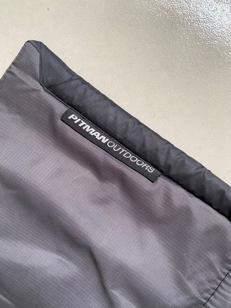 Black Workout Exercise Mat (Pitman Outdoors Brand) (Category: Exercise Mats) located in Manila. Submitted by jo0e__ (Listing ID 1361384931, Image 3). Description: .