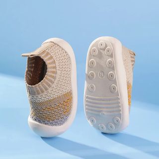 (Category: ) located in . Submitted by fashion.essentials (Listing ID 1361367841, Image 1). Description: .