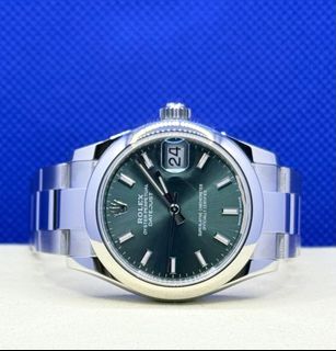 (Category: ) located in . Submitted by cwxwatches (Listing ID 1361347395, Image 1). Description: .