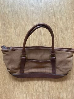 (Category: ) located in . Submitted by preloved_kuching (Listing ID 1361415834, Image 1). Description: .