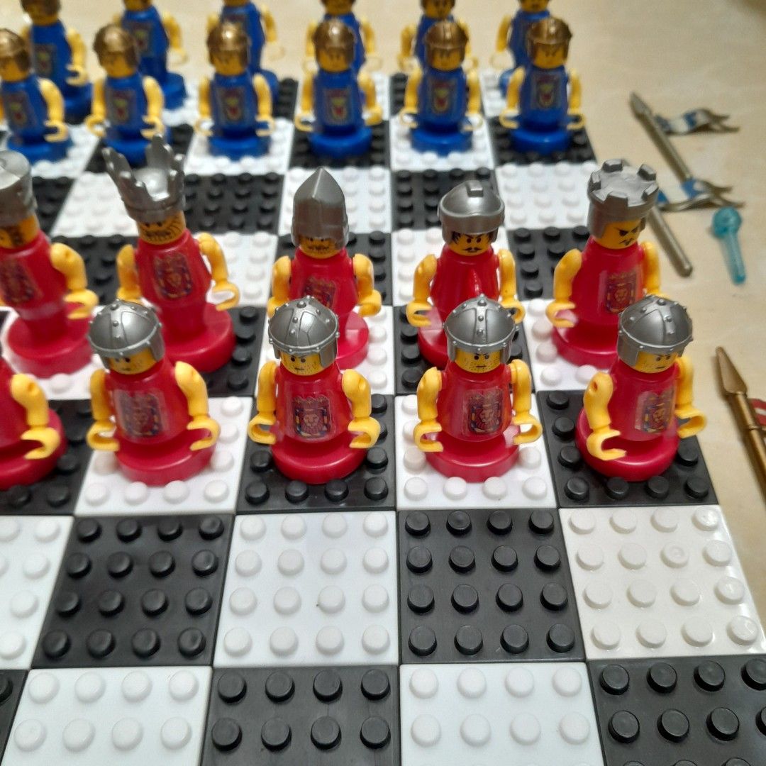 Chess set (Category: Lego & Building Sets) located in Baguio. Submitted by shellcollector (Listing ID 1361398793, Image 3). Description: Chess set Complete pieces Lego-like, not lego 1000 Pesos Baguio shipping.