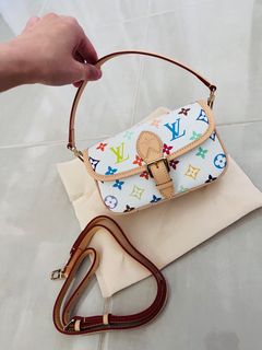 (Category: ) located in . Submitted by shoptopquality1 (Listing ID 1361362861, Image 1). Description: .