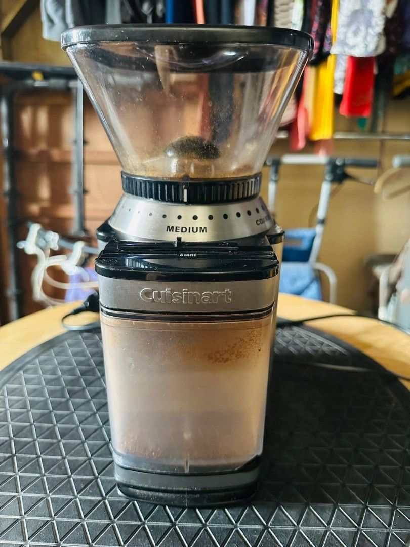 Cuisinart coffee grinder (Category: Coffee Machines & Makers) located in Bulacan. Submitted by mysticdeer.6d7f47 (Listing ID 1361410333, Image 2). Description: Cuisinart Coffee grinder issue: small crack on glass but no effect on its function.