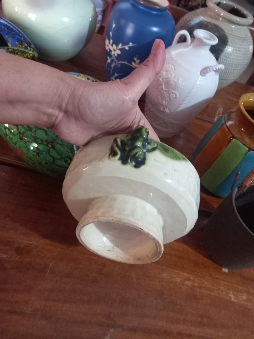 Decorative bowl (Category: Vases & Decorative Bowls) located in General Trias. Submitted by smyls (Listing ID 1361355947, Image 1). Description: .