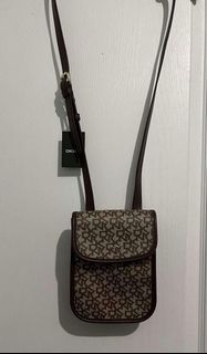 (Category: ) located in . Submitted by ctshopper (Listing ID 1361350937, Image 1). Description: .