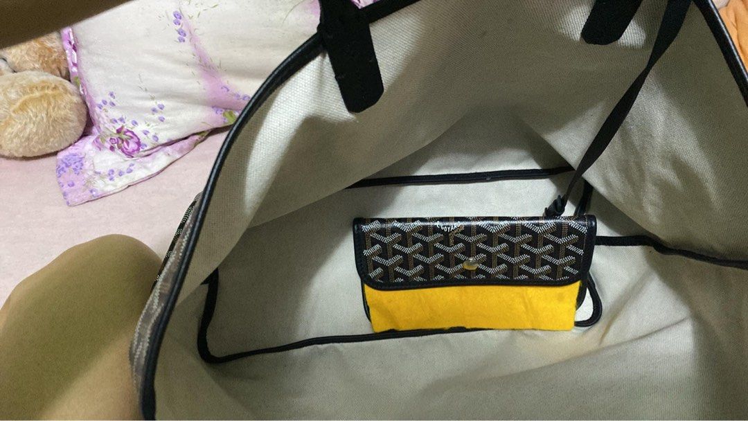 Goyard St Louis (Category: Luxury Bags & Wallets) located in Makati City. Submitted by luxurygoods89 (Listing ID 1361426508, Image 2). Description: Used once Goyard St.Louis PM Size Complete with dustbag and paperbag.
