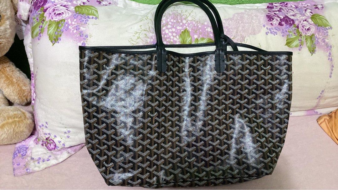 Goyard St Louis (Category: Luxury Bags & Wallets) located in Makati City. Submitted by luxurygoods89 (Listing ID 1361426508, Image 3). Description: Used once Goyard St.Louis PM Size Complete with dustbag and paperbag.
