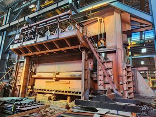 Heavy-Duty 4-Post Hydraulic Press (40-ft Capacity) – Ideal for Truck Chassis, Shipbuilding, or Steel Fabrication