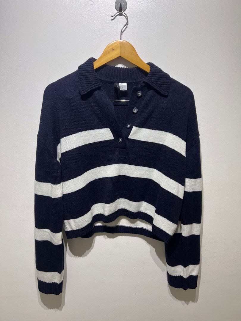 H&M Short Polo Jumper (Category: Coats, Jackets and Outerwear) located in Mandaluyong City. Submitted by big.belle (Listing ID 1361450642, Image 2). Description: Used only once Can fit to large.