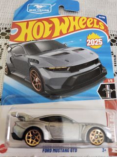 (Category: ) located in . Submitted by diecast_seller (Listing ID 1361375916, Image 1). Description: .