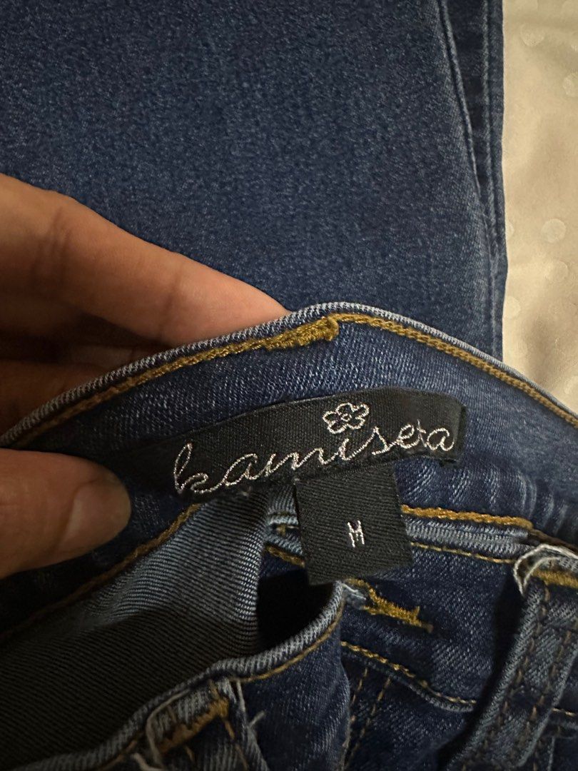Kamiseta Flare Pants/ Bootcut/Ambel (Category: Jeans) located in Caloocan City. Submitted by bbkk08 (Listing ID 1361375238, Image 3). Description: Ambel/ Bootcut /Flare Pants 😍 I just bought last January at Kamiseta for 1899. You can check in their store as It’s still in display . Selling low ❤️ 🔥 M to L.