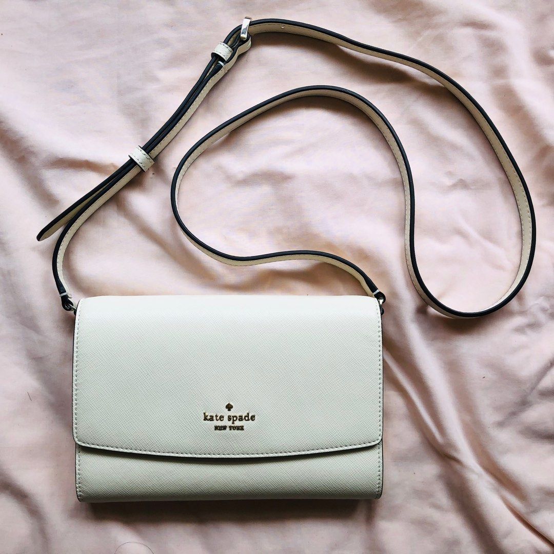 Kate Spade Perry Saffiano Leather bag (Category: Shoulder Bags) located in Naga. Submitted by threads_and_treats92 (Listing ID 1361387726, Image 1). Description: Used once only Bought in the US Retails for ₱12000+ in Zalora .