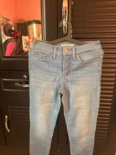 (Category: ) located in . Submitted by cedenz (Listing ID 1361476669, Image 1). Description: .