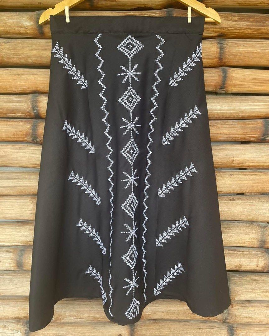 LF: Tboli/ Bagobo Skirt (Category: Skirts) located in Davao. Submitted by micahcm (Listing ID 1361397497, Image 1). Description: Anyone selling or knows a seller selling this. Please help me find one. Will use this on April 12. Thank you! .