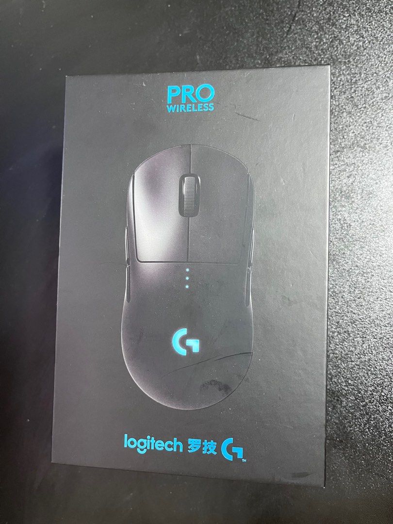 Logitech Pro wireless (Category: Mouse & Mousepads) located in Singapore. Submitted by ministermonet (Listing ID 1361355804, Image 1). Description: Selling away Logitech tech mouse Changed to another ambidextrous mouse.