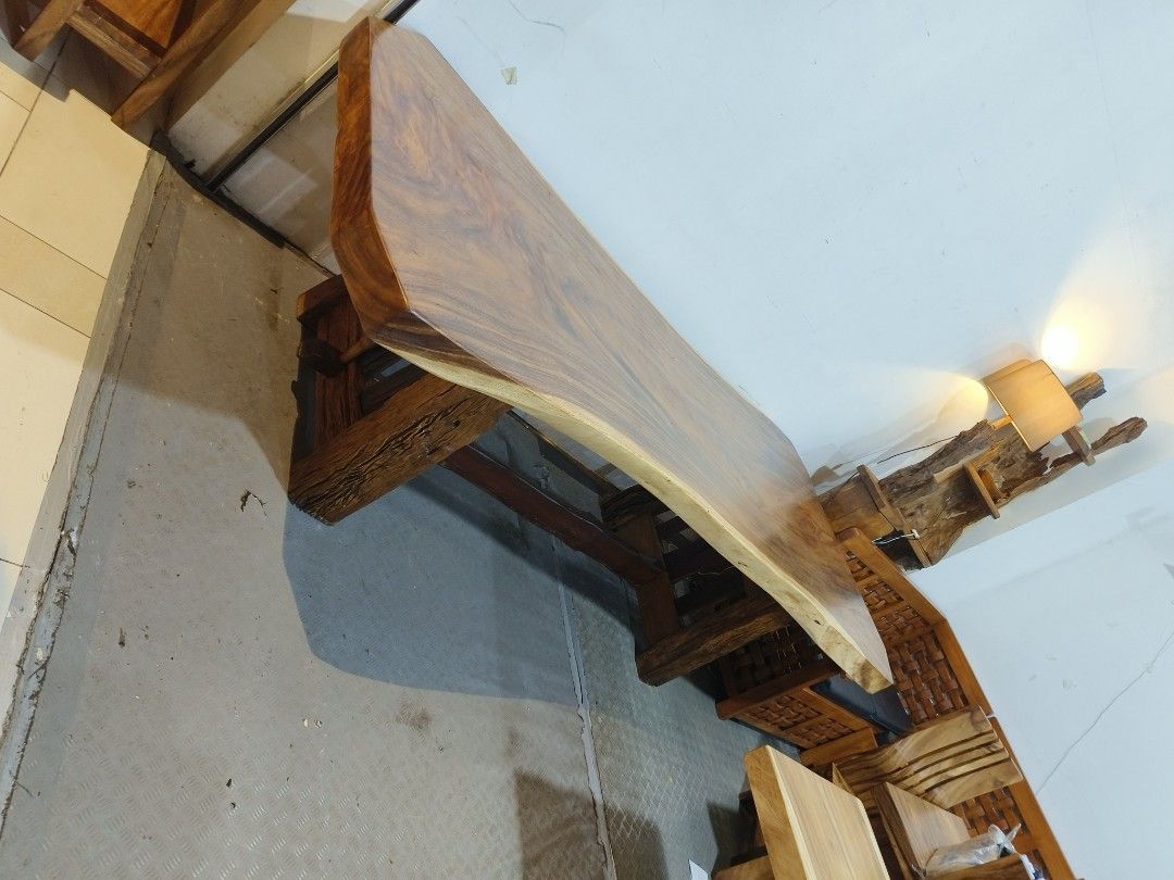 Long solid table (Category: Tables & Sets) located in Quezon City. Submitted by thintina (Listing ID 1361391474, Image 3). Description: long solid table acasia molave 100k table only brandew.