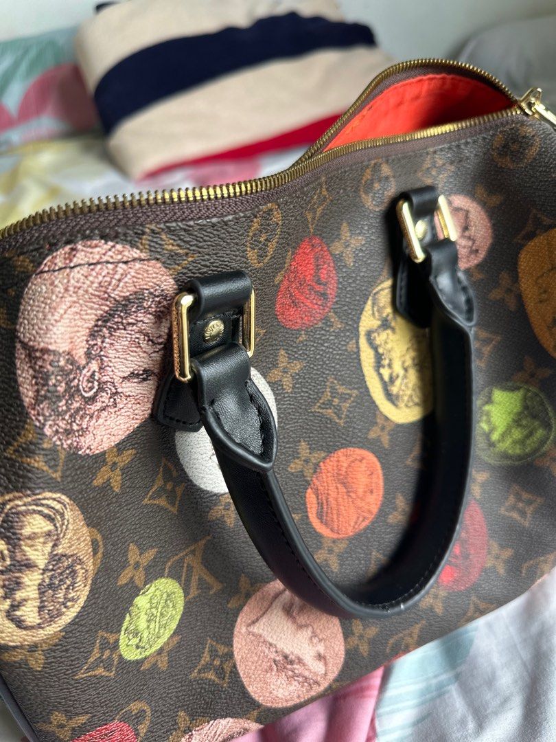 Louis Vitton (Category: Luxury Bags & Wallets) located in Quezon City. Submitted by kuikatatsu (Listing ID 1361360868, Image 1). Description: Rush needs fund.