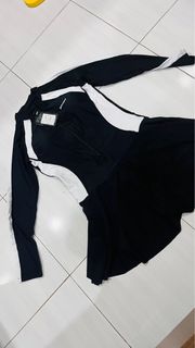 (Category: ) located in . Submitted by MermaidPreloved (Listing ID 1361363200, Image 1). Description: .