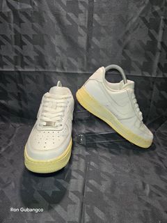 由 shoesgarage0013 (刊登 ID 1350229933，圖片 1) 提交，位於 的 (類別：)，說明：。
