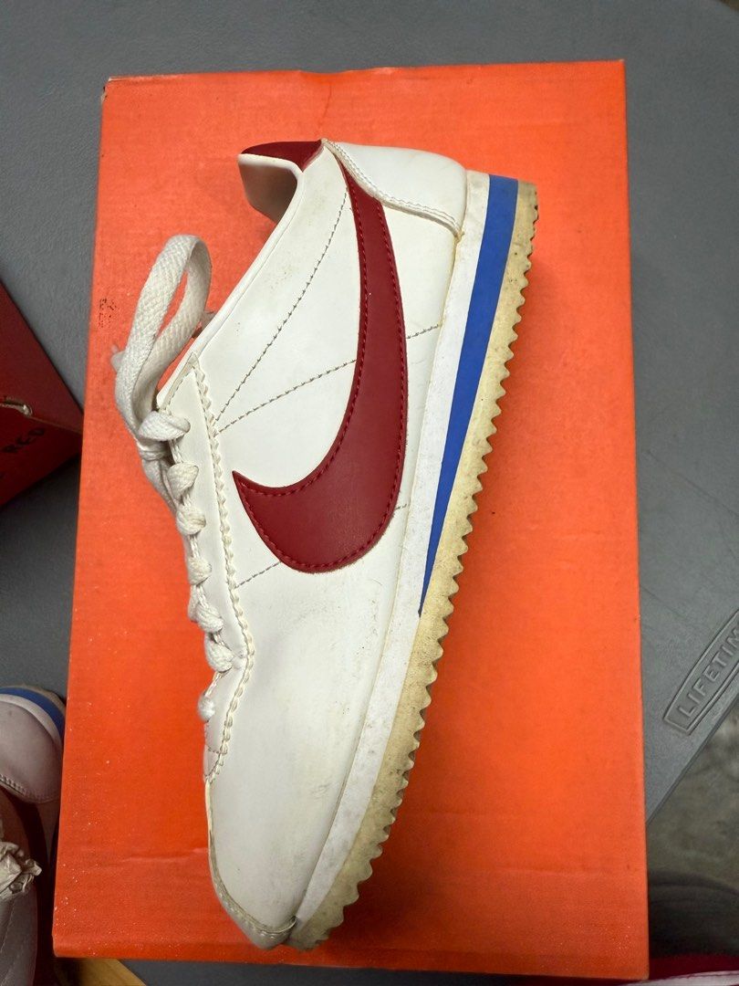 Nike wms classic cortez leather (Category: Sneakers) located in Bulacan. Submitted by itsmsks (Listing ID 1361427028, Image 1). Description: .