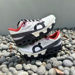 (Category: ) located in . Submitted by solefindsphilippines (Listing ID 1361389079, Image 1). Description: .