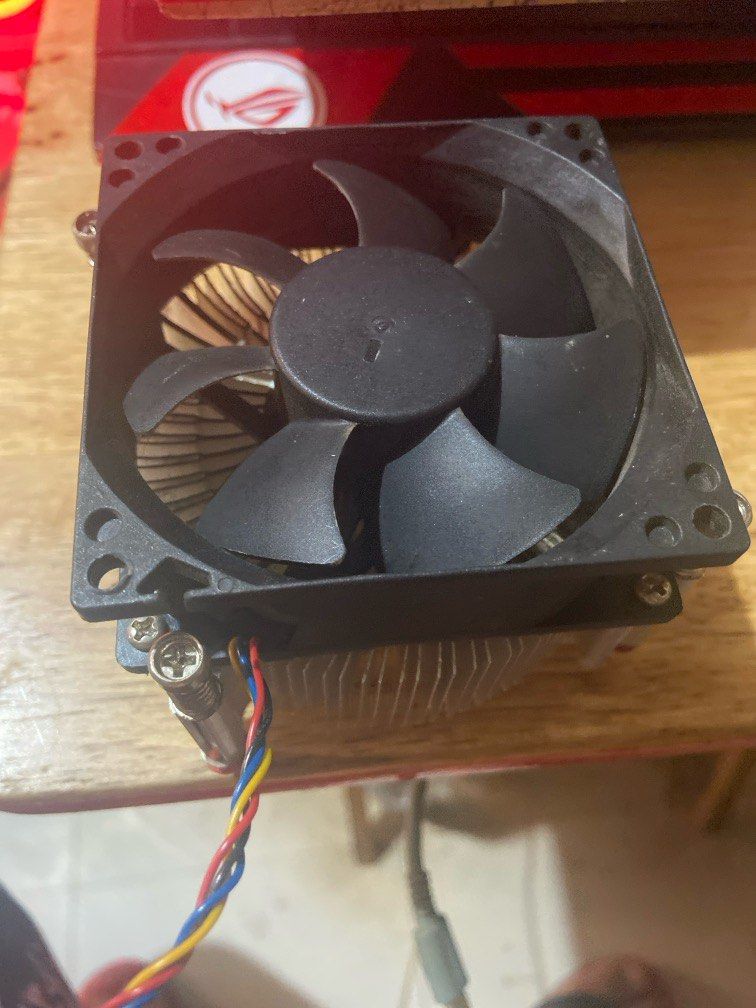 Optiplex 7010/7020 cpu fan with Shroud (Category: Computer Parts) located in Taguig. Submitted by billpogi23 (Listing ID 1361397575, Image 1). Description: Original cpu fan from optiplex 7020 with shroud .