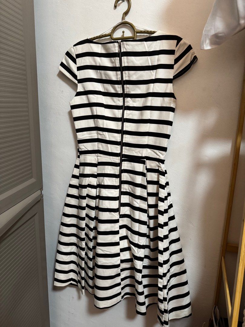 Orsay - black and white stripes (Category: Dresses) located in Quezon City. Submitted by amiraploved (Listing ID 1361351944, Image 3). Description: emily in paris vibes size s-m body type below the knee length nice material and also thick layer bought from dubai.