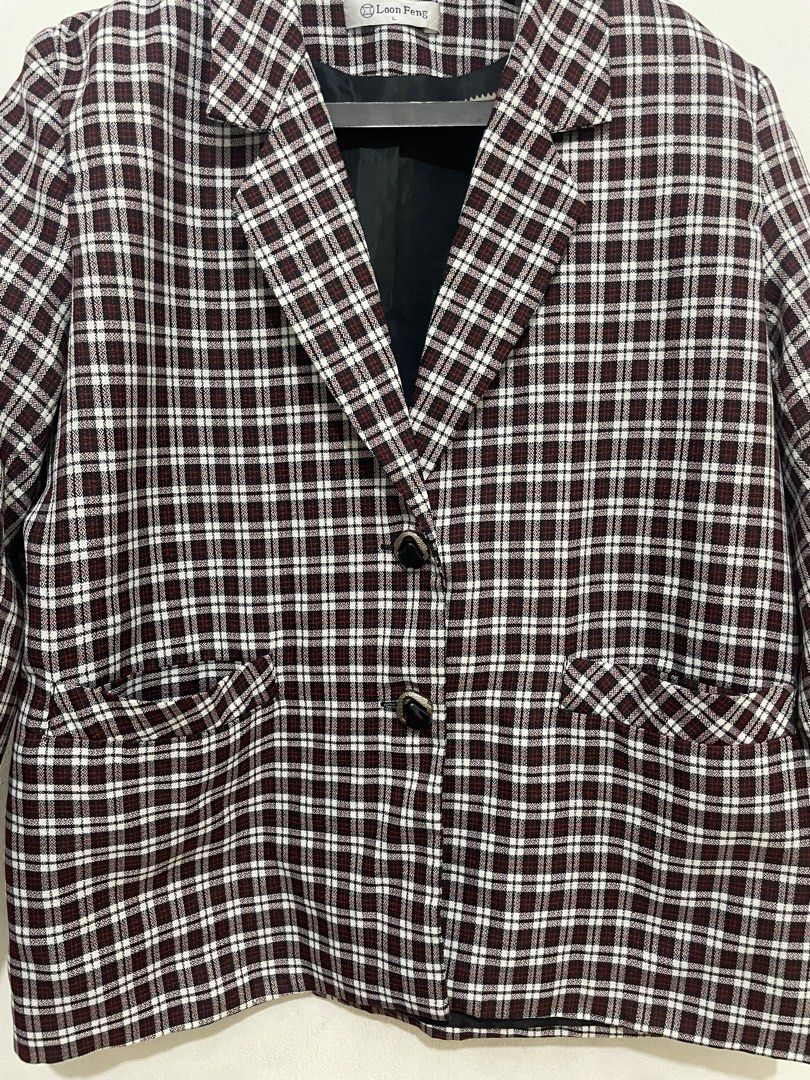 Oversized Plaid Burgundy Blazer (Category: Coats, Jackets and Outerwear) located in Manila. Submitted by gflores (Listing ID 1361391820, Image 3). Description: Oversized plaid burgundy coat. Material is not that thick so pweds with the Ph weather. Please see photos for dimension Accepts shop-ee check out (with additional 5php).If through delivery riders (lalamove, grab etc) pickup,BOOKING ARE MADE BY BUYER. NO TO LOWBALLERS. 1 DAY RESERVATION ONL