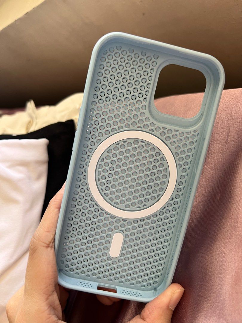 Sanpotch iPhone 15 light blue cooling case (Category: Cases & Sleeves) located in Camalig. Submitted by patdeclutters (Listing ID 1361371767, Image 2). Description: RFS: Bought the wrong unit (should be for iP13 Pro) Price bought: ₱250.