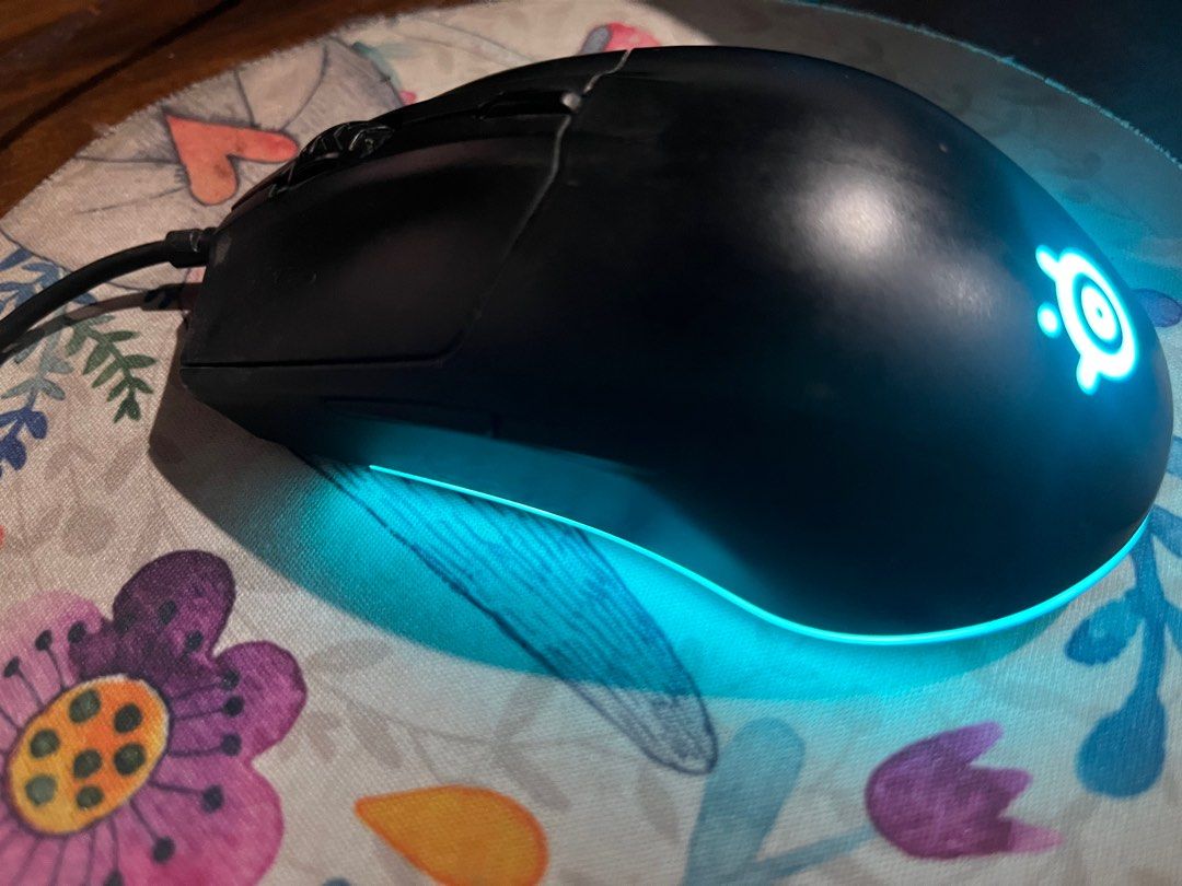 Steel Series Rival 3 Mouse (Wired) (Category: Mouse & Mousepads) located in Manila. Submitted by justpassingby16 (Listing ID 1361400668, Image 3). Description: Mouse works just fine and is compatible with the Steelseries app to control the lights > plastic is chipped on the left side of the mouse (see picture) mainly because of how I hold the mouse.