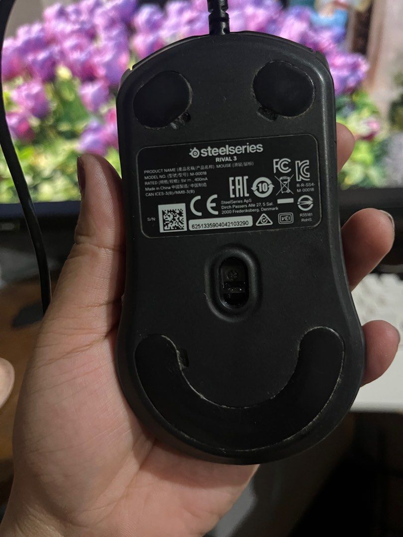 Steel Series Rival 3 Mouse (Wired) (Category: Mouse & Mousepads) located in Manila. Submitted by justpassingby16 (Listing ID 1361400668, Image 2). Description: Mouse works just fine and is compatible with the Steelseries app to control the lights > plastic is chipped on the left side of the mouse (see picture) mainly because of how I hold the mouse.