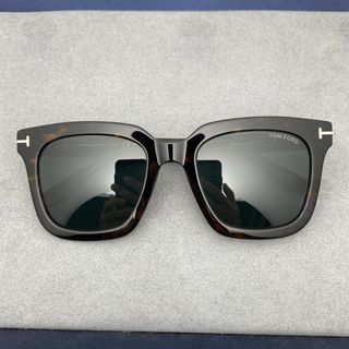 TF  TOMFORD   Collection item 1