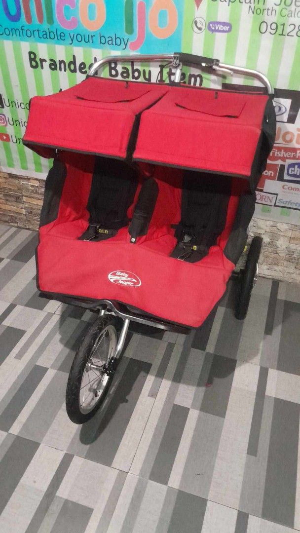 Twin stroller (Category: Strollers) located in Caloocan City. Submitted by Unicoijo02 (Listing ID 1361375578, Image 1). Description: twin stroller jogger stroller. sa mga mahilig mag jogging na kasama si baby. open for pick up or shipping. location north Caloocan.