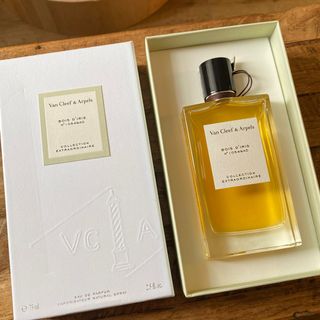 （分類：）位於 。 由 andreeexx 提交（商品編號 1361377999，圖片 1）。簡介： 。