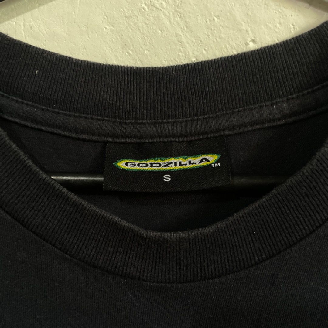 Vintage Godzilla Tshirt (Category: Tshirts & Polo Shirts ) located in Bacolod City. Submitted by caast.archives (Listing ID 1361380144, Image 3). Description: Godzilla Tshirt Dated 1998 Size: Small Condition: Good Flaw: Hole 700+shipping fee.