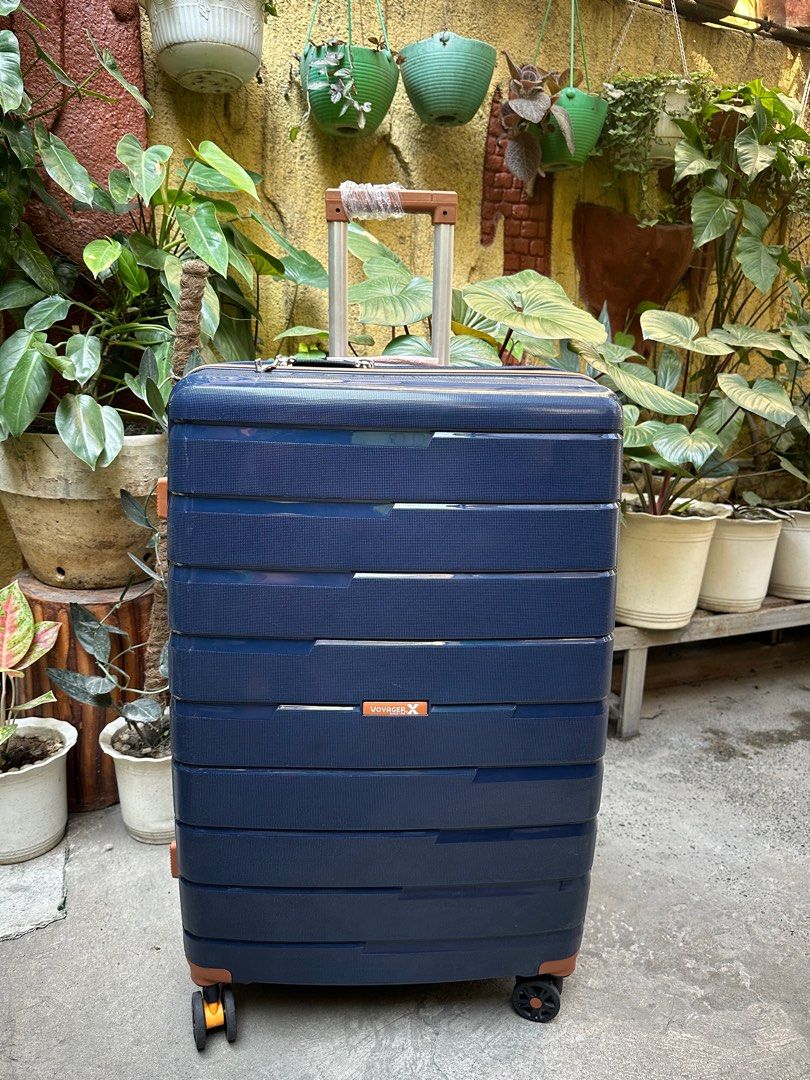 Voyager hard case luggage LARGE (Category: Luggage) located in Valenzuela. Submitted by kaelstoypalace (Listing ID 1361398770, Image 2). Description: TSA lock Double wheel Inner cover Color: navy blue.