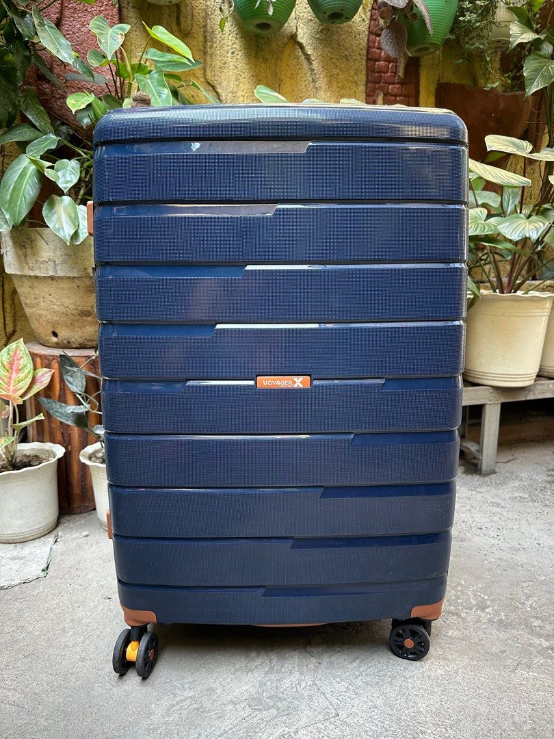 Voyager hard case luggage LARGE (Category: Luggage) located in Valenzuela. Submitted by kaelstoypalace (Listing ID 1361398770, Image 1). Description: TSA lock Double wheel Inner cover Color: navy blue.