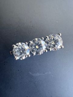 (Category: ) located in . Submitted by Janxo7 (Listing ID 1362875227, Image 1). Description: .