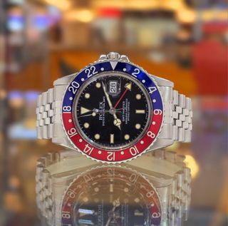 (Category: ) located in . Submitted by davidofftimepieces (Listing ID 1362913845, Image 1). Description: .