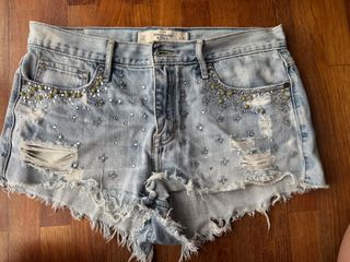 (Category: ) located in . Submitted by karenpiper (Listing ID 1362965422, Image 1). Description: .