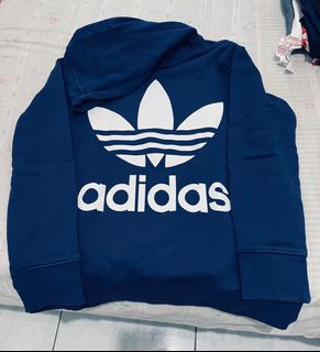 (Category: ) located in . Submitted by anicascloset (Listing ID 1362943316, Image 1). Description: .