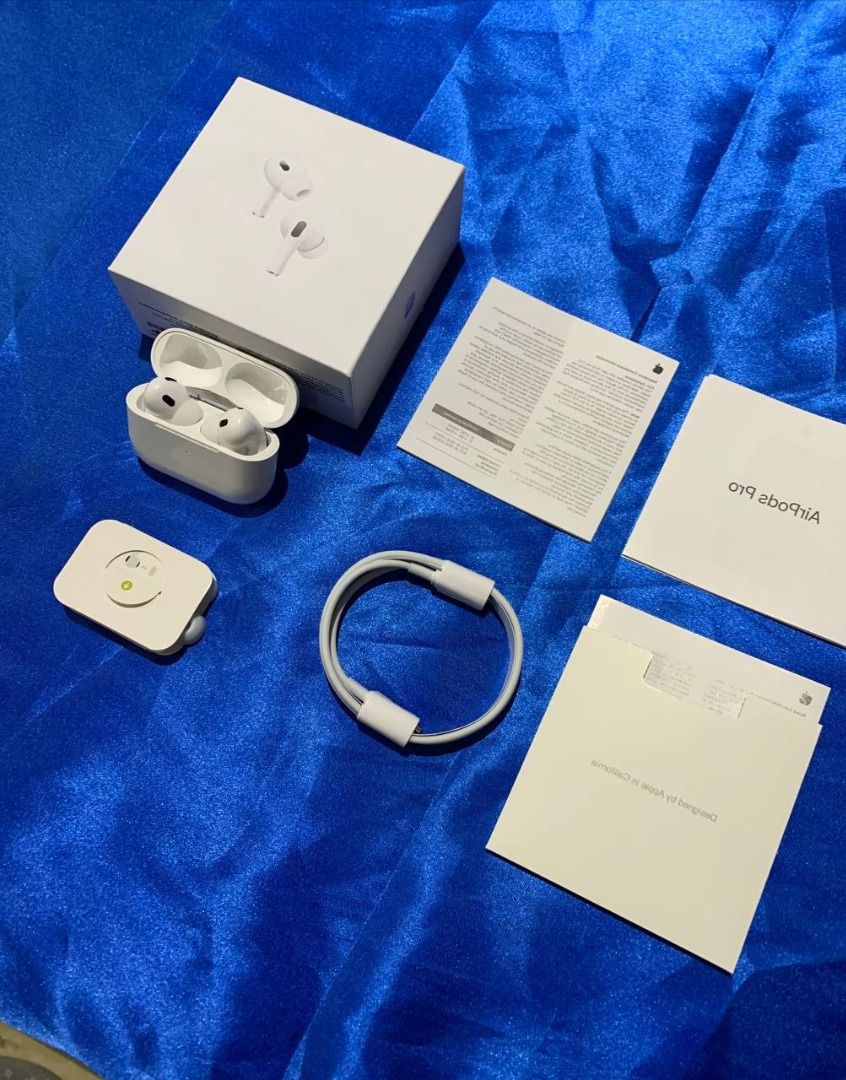 Authentic Top Graded AirPod's Pro 2 USB-C (V2) (Category: Earphones) located in Cavite. Submitted by jahmyk888 (Listing ID 1362996302, Image 1). Description: Authentic Top Graded AirPod's Pro 2 USB-C (V2) Legit Seller✅ Defective Warranty Guaranteed! 💯 Pop-up Connection Active Noise Cancellation Crystal Clear Transparency Mode GPS Tracking (Find My Device) Smart Touch Controls Personalized Spatial Audio Adaptive EQ Voice Isolation Dual Beamformin