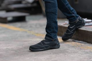 (Category: ) located in . Submitted by shoe_haus (Listing ID 1362975001, Image 1). Description: .