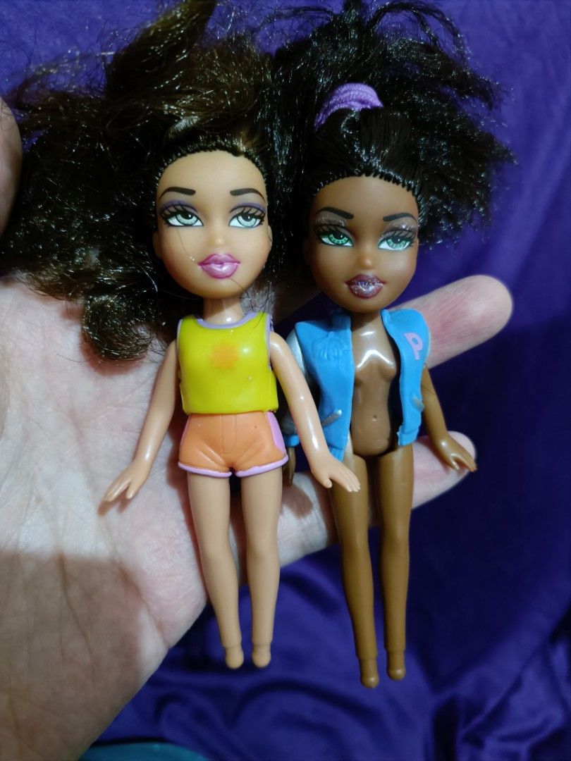 Bratz mini dolls (Category: Kids Toys) located in Iligan City. Submitted by shehabdor98515 (Listing ID 1362916947, Image 1). Description: 350.each issue: no feet😅.
