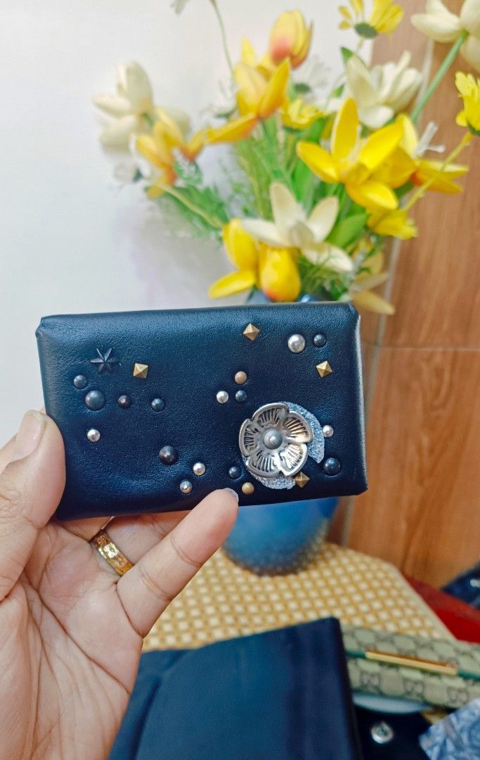 Coach 1941 Turn Lock Card Case (Category: Purses & Pouches) located in La Trinidad. Submitted by xef06 (Listing ID 1362859018, Image 1). Description: mabago pa very nicde in actual.
