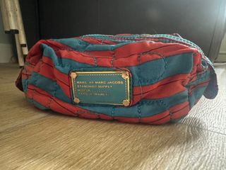 Cosmetic bag 化妝袋64220306757634110
